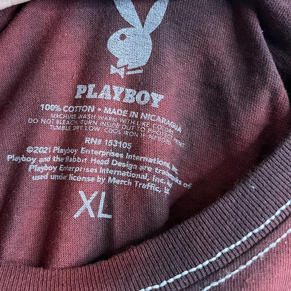 Playboy Pose Maroon Tie Dye Tee XL NWT - Picture 7 of 7